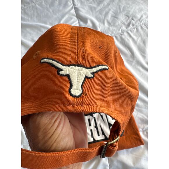 Texas Longhorns Hook ’Em Horns Shirt & Hat Bundle Russell Athletic Tee - Picture 9 of 9